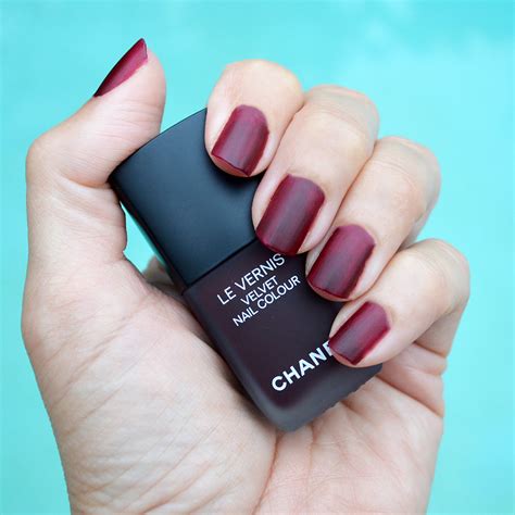 chanel le vernis profondeur|le vernis Chanel nail polish.